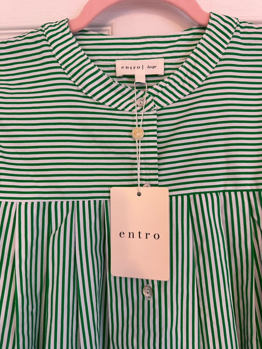 Entro Green & White Top - NWT - L - Picture 4 of 7